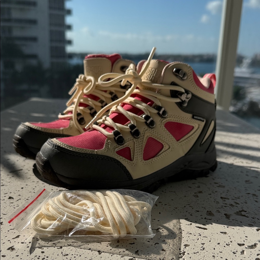 Stylish Kids boots in Pink and Cream